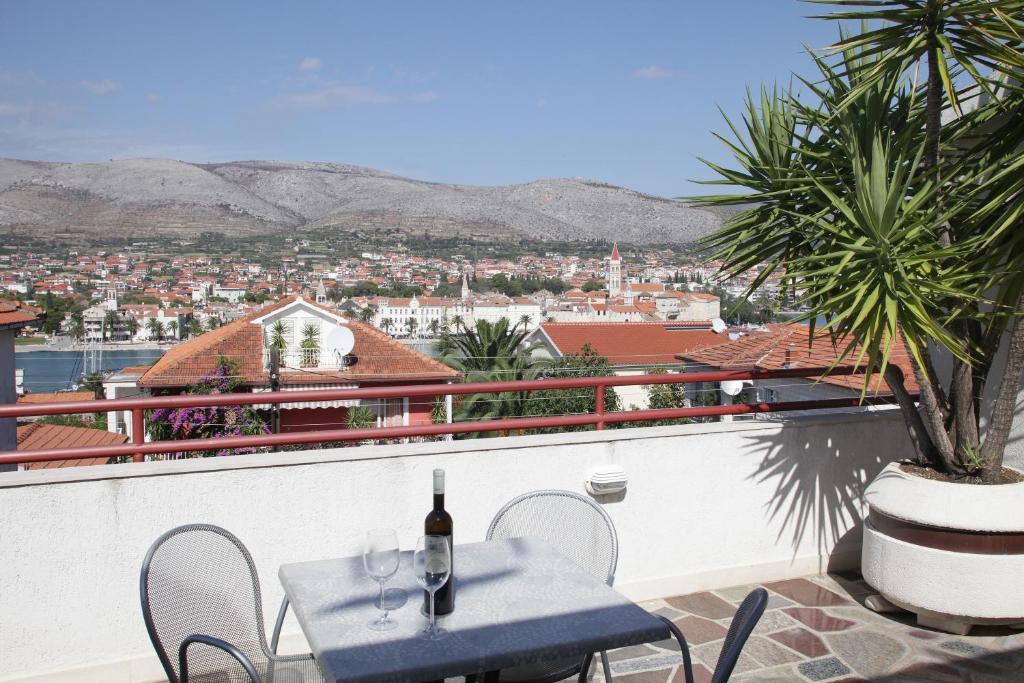 Apartments Kudelik Trogir Room photo